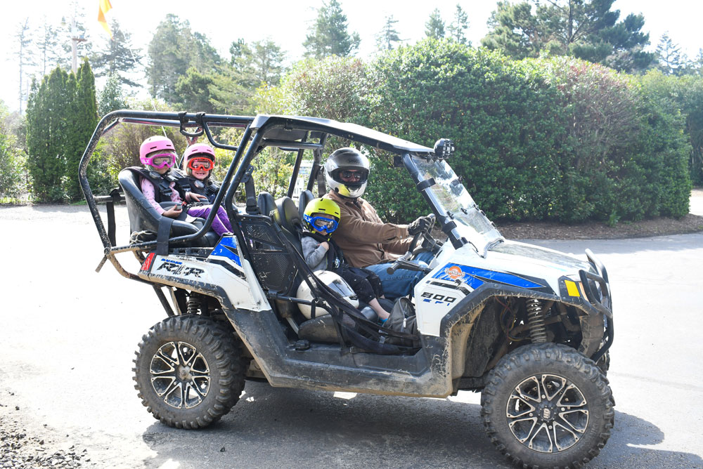 take kids off-roading at the sand dunes Florence Oregon