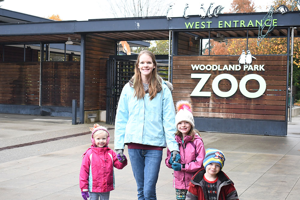 Woodland Park Zoo places to go with kids in downtown Seattle