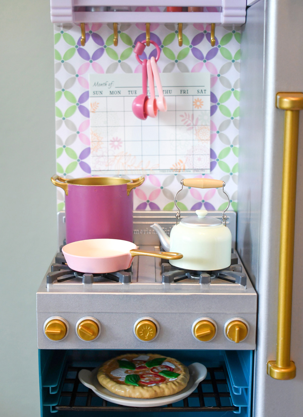 American Girl doll kitchen oven and stove makes sounds