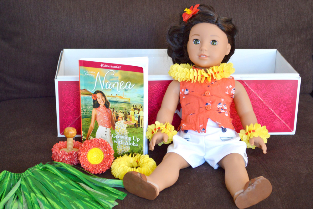 American Girl Nanea Mitchell hawaiian doll outfit and accessories