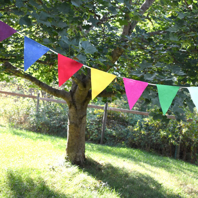 How to Make a DIY Felt Pennant Banner