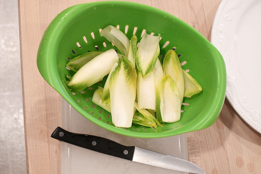 endive and blue cheese holiday snacks