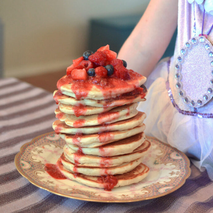 Princess Sofia Magical Amulet Craft & Goldenberry Pancakes
