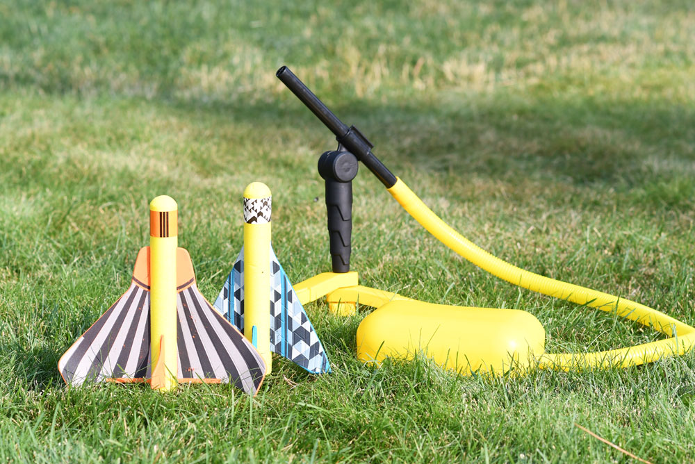 screen free kids summer activities stomp rockets